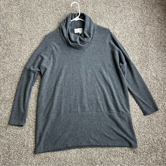Anthropologie Saturday Sunday NWT Gray Cowl Neck Sweater Size Small - Picture 1 of 10